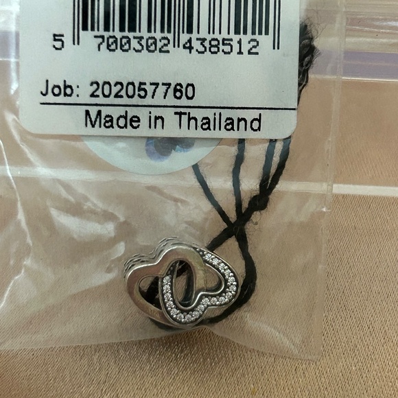 Pandora Entwined Love Hearts Charm - Picture 4 of 7
